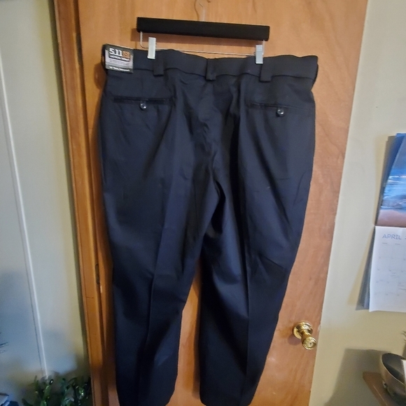 5.11 Tactical Series. Men Midnight Navy 46 Waist. Unhemmed.patrol Duty Uniform - Picture 7 of 10